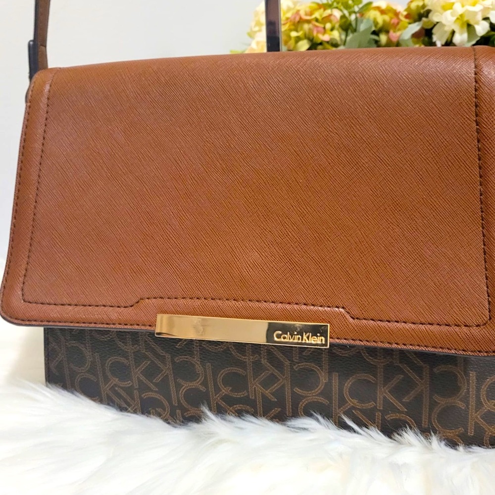 Calvin Klein shoulder bag - Picture 2 of 7